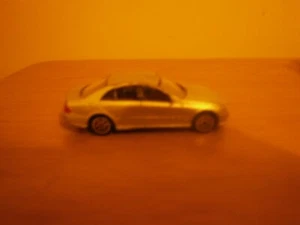 REALTOY MERCEDES BENZ E 55 AMG 1:61 SILBER. 8cm. (E1b) - Bild 1 von 7