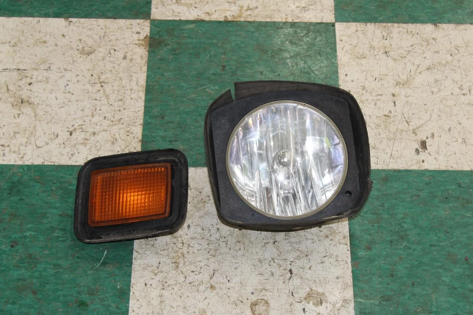 03-09 Hummer H2 Driver Side Left LH Headlight Head Light Lamp W/ Turn Signal WTY - Image 1 of 4