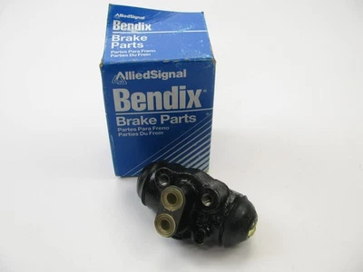 Задний левый цилиндр барабанного тормоза колеса Bendix 33834 1977-78 Mazda RX-4 1979-80 626 - Изображение 1 из 3