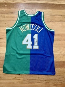 DALLAS MAVERICKS DIRK NOWITZKI SIGNED JERSEY JSA COA AUTHENTIC MITCHELL & NESS - Picture 1 of 3