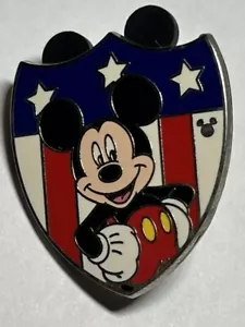 Disney World - Hidden Mickey 2013 Pin Shield Patriotic Characters - Mickey (3a) - Picture 1 of 3