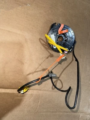 2007- 2013 Silverado Sierra Yukon Tahoe Escalade Clock Spring NEW OEM 15829094 - Image 1 of 3