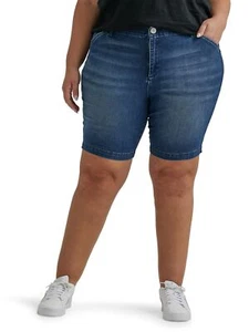 Lee Women's Plus Size Legendary 9" Chino Bermuda Short Expedition 22W - Picture 1 of 3