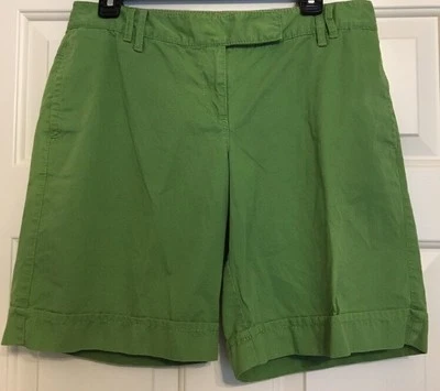 Ann Taylor Loft Talla 8 Verde Chino Shorts Frente Plano Mujer Foto 1 de 4