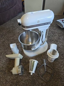 KitchenAid Hobart Vtg Model K5-A White 10 Speed Lift Stand Mixer & Attachments - Picture 1 of 17