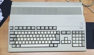 Commodore Amiga 500 Rev 6a kabel telewizyjny Gotek dysk USB 8 GB pendrive - Zdjęcie 1 z 11