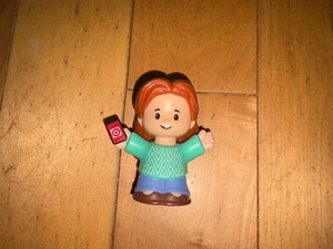 Fisher Price Little People Target Mom Woman Girl Figure - Picture 1 of 3