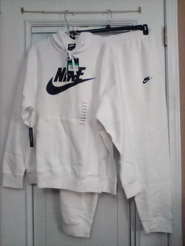 TUTA NIKE TAGLIA XL BIANCA VESTIBILITÀ STANDARD GAMBA AFFUSOLATA NUOVA CON ETICHETTE