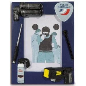 Bilderrahmen mit Abwehr Waffen der französischen Polizei - Picture 1 of 1