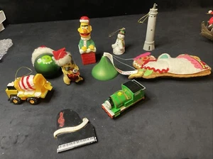 Lot Of 10 Miscellaneous Christmas Ornaments Some Need Hooks READ - Picture 1 of 14