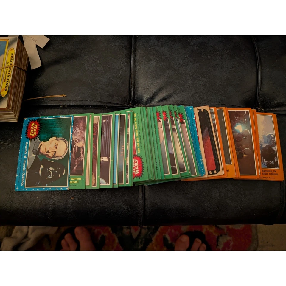 Lote de tarjetas y pegatinas Star Wars serie original 1977 🌌 VINTAGE Foto 1 de 1