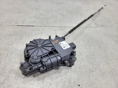 RANGE ROVER VOGUE L405 13-21 FRONT LEFT DOOR SOFT CLOSE ACTUATOR CK52218A42AE - Image 1 of 4