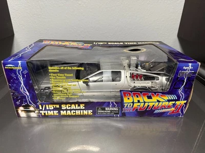 1/15 DIAMOND SELECT BACK TO THE FUTURE PART II TIME MACHINE LIGHTS & SOUNDS - Image 1 of 4