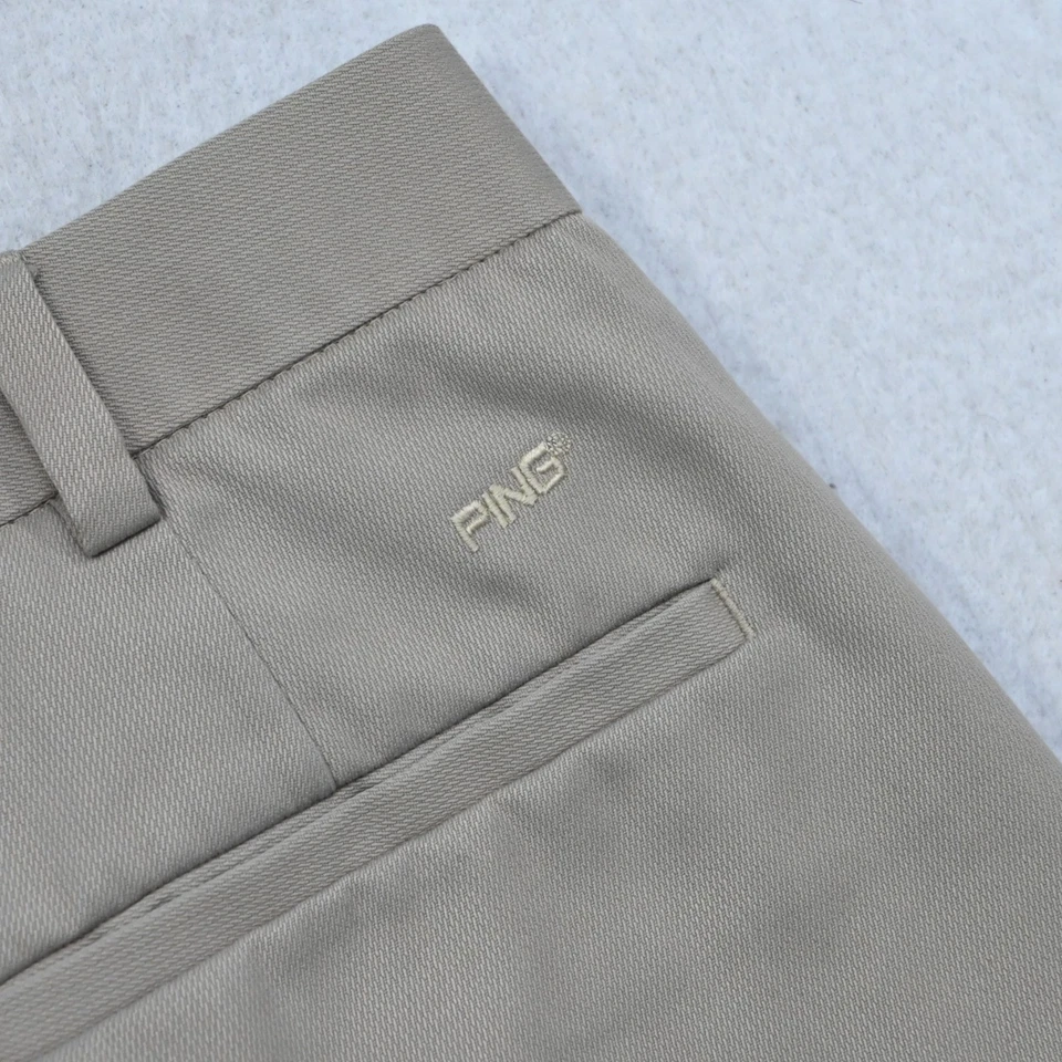 Pantalones Cortos de Golf PING Beige Rendimiento Rayón Plisados Para Hombre Talla 38 x 9" Foto 1 de 4