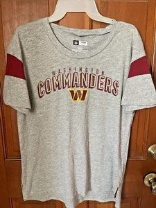 🏈NWT Washington Football NFL Small Short Sleeve Women's Soft Commanders T Shirt - Picture 1 of 8