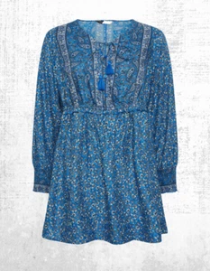 Ex Women’s Curve Floral Print Tie Neck Blouse in Blue (A Bit Defect) - Picture 1 of 11
