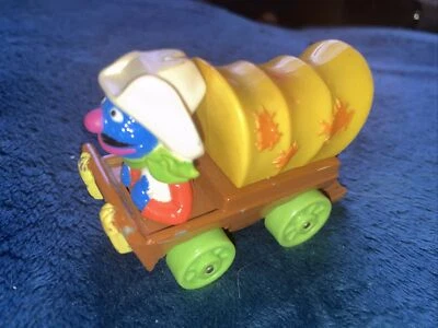 VAGÓN CUBIERTO DE COLECCIÓN MUPPETS GROVER FUNDIDO A PRESIÓN CALLE SÉSAMO PLAYSKOOL 1987 Foto 1 de 4
