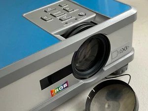 Mitsubishi XL8 Projector Complete Kit - Picture 1 of 10