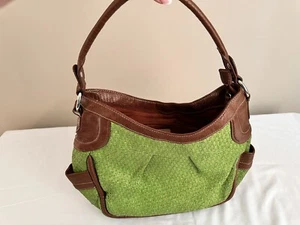 Alfred Dunner Lime Green and Brown  straw  w/ leather trim shoulder bag - Picture 1 of 5
