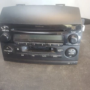Radio CD Toyota Sienna Camry repuesto 86120-AE011 serie MCB02283 negro - Imagen 1 de 17