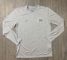 NWOT Mens Nike Michigan Wolverines Long Sleeved Team Issued Shirt Size Medium 