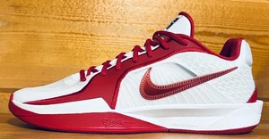 Nike by You Sabrina 2 HF0670-900 Damengröße 9,5 (M/8) Basketballschuhe ROT - Bild 1 von 6