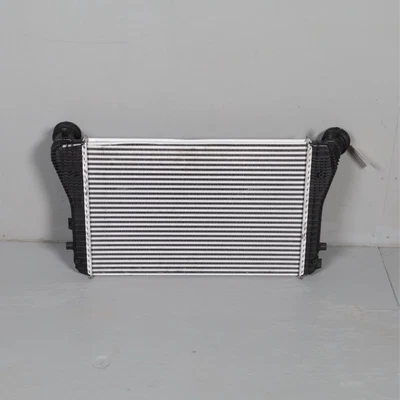 Intercooler Audi A3 TT Volkswagen Golf Jetta 2.0 1K0145803T OEM usado Foto 1 de 4