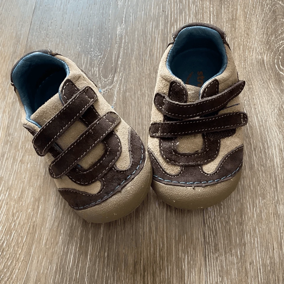 Stride Rite size 3.5 Stylish Tan and Brown Kids Shoes - Image 1 of 4