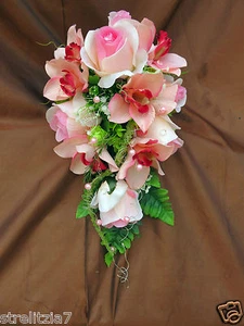 73. Exclusiver Brautstrauß Strauß Rosen Perlen Hochzeit Werfstrauß - Bild 1 von 6