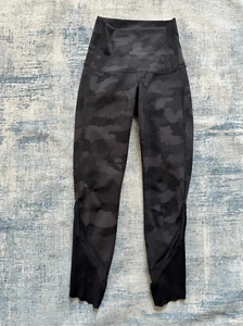 Lululemon Deep Coal Multi Wunder Under Crop Orlo a capesante a vita alta 23" taglia 0 - Foto 1 di 8