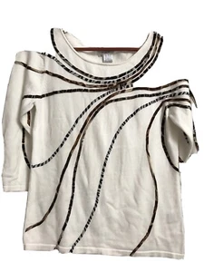 JUST B Small Sweater , White Knit Top w Animal Print Lines on front of Top - Picture 1 of 3