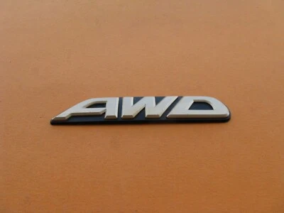 00 01 02 03 04 SUBARU LEGACY OUTBACK AWD LID GOLD EMBLEM LOGO BADGE SIGN A38280 - Image 1 of 3