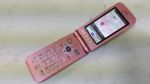 Fujitsu F-02J FLIP PHONE UNLOCKED SIM FREE DOCOMO Android Pink from Japan Used - Picture 1 of 7