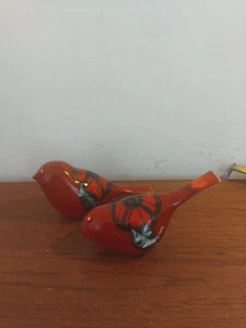 Poole Pottery Birds X2 "Poppy Field" Janice Tchalenko - Imagen 1 de 17