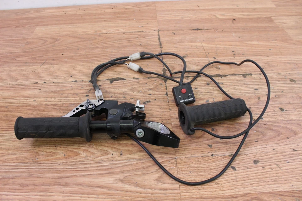 2004 YAMAHA YZF R6 Left Clip On / Handlebar w/ Heated Grips & Clutch Lever Assy - Image 1 of 4