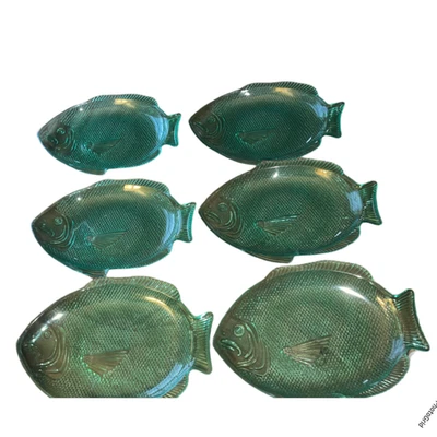 Plastic Emerald Green Fish Shaped Plates, Lot Of 6, Made in China Read - Image 1 of 4
