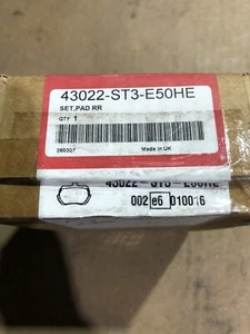 Genuine Honda Civic Rear Brake Pads 43022-ST3-E50HE - Picture 1 of 12