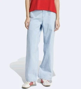 Adidas Premium Essentials pantaloni jeans denim blu chiaro 26 nuovi con etichette 100% autentici - Foto 1 di 5