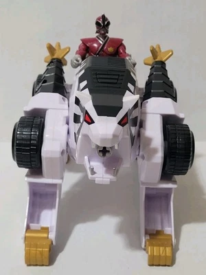Power Rangers Samurai "Tiger Tank w/ Super Samurai Fire Red Ranger" - Image 1 of 4