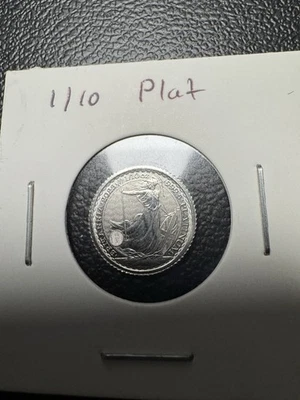 Moneda de platino Britannia Reina Isabel 2023 Reino Unido 1/10 oz .9995 Foto 1 de 2