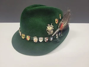 Vintage Green Velour Gunzrodt Robinsport Hat With 30 Souvenir Pins - Picture 1 of 14