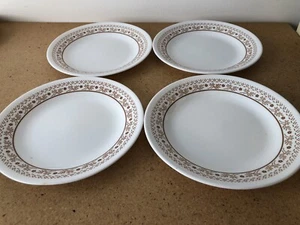 CORELLE PLATES  BURGANDY  BREAD AND BUTTER PLATES  SET OF 4 - Bild 1 von 3