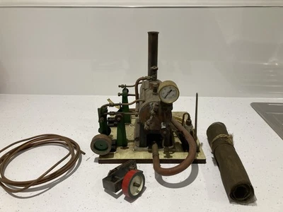 Model Steam Boiler Engine with 2 pistons flywheels Gas Hose connection - Image 1 of 4