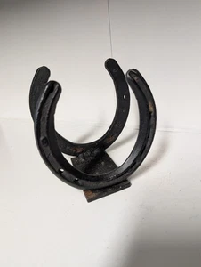 Hufeisen Serviettenhalter oder Briefhalter geschmiedetes Metall - Bild 1 von 8