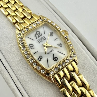 Prestige by Waltham Relógio de Quartzo Feminino Tom Dourado Tonneau Moldura de Cristal Japão - Imagem 1 de 4
