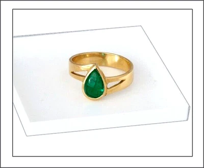 Edler Smaragd Cabochon Tropfen - Ring Gelbgold -Repräsentatives von Greenfire - Bild 1 von 4
