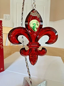 Waterford 2014 RED FLEUR DE LYS CRYSTAL CHRISTMAS ORNAMENT WITH ENHANCER MIB - Picture 1 of 5