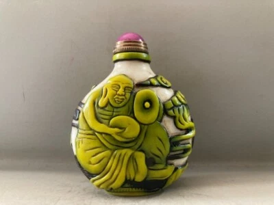 Botella de tabaco de vidrio hecha a mano de la dinastía Qing de 2,95" Anidando el Buda Foto 1 de 4