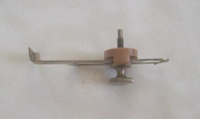 Guía de costura Singer parte 161172 color beige Foto 1 de 2