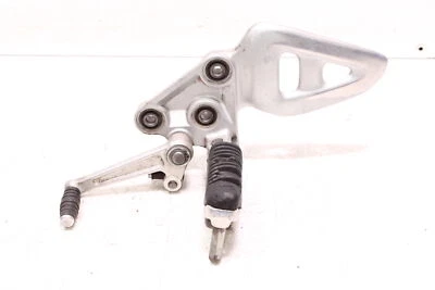 01-07 JUEGO TRASERO SUZUKI HAYABUSA LADO IZQUIERDO Foto 1 de 4